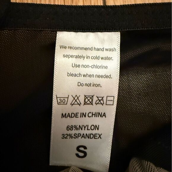 SHAPERIN Lace Shapewear Bodysuit w/ Tummy Control NWOT - Picture 3 of 7